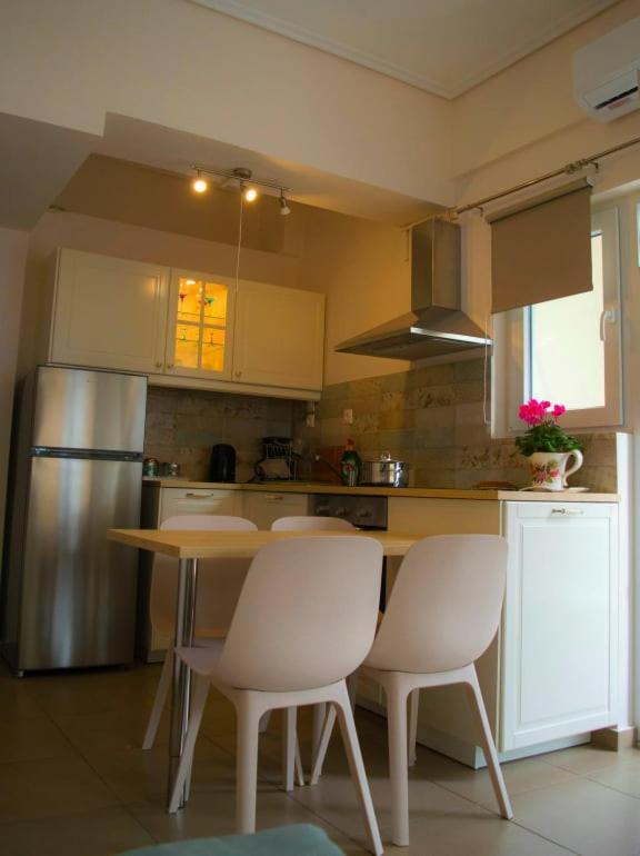 Sunny Central Luxury Apartment Volos Exteriör bild